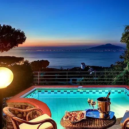 Priora Sleeps 5 Pool Wifi * Massa Lubrense